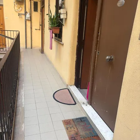 La Casa Di Liliana * نابولي